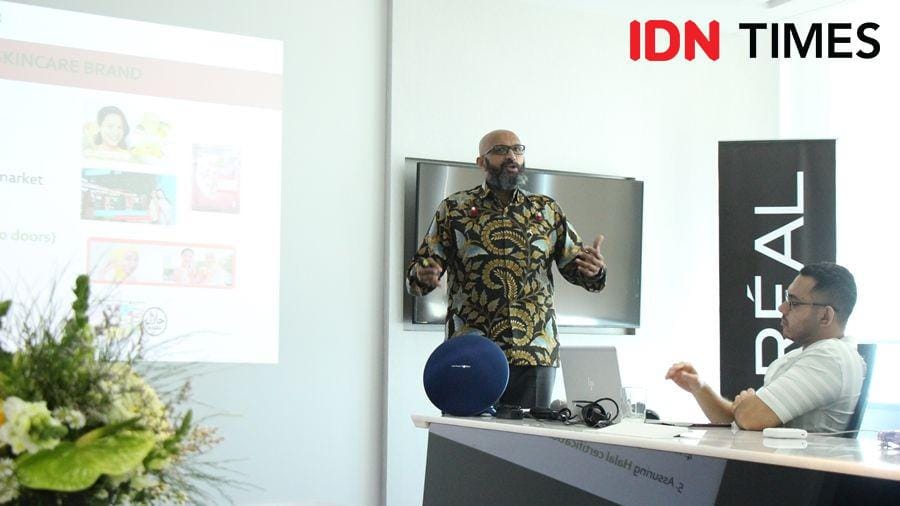 Umesh Phadke dalam acara media roundtable di kantor L'Oreal Indonesia. 23 Juli 2018. IDN Times/Febriyanti Revitasari