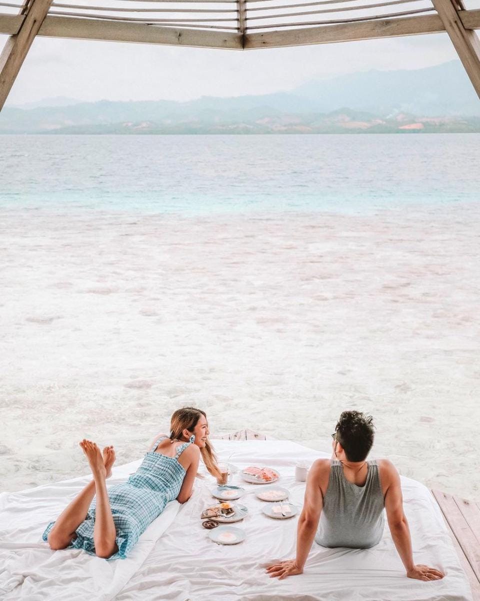 instagram.com/achasinaga