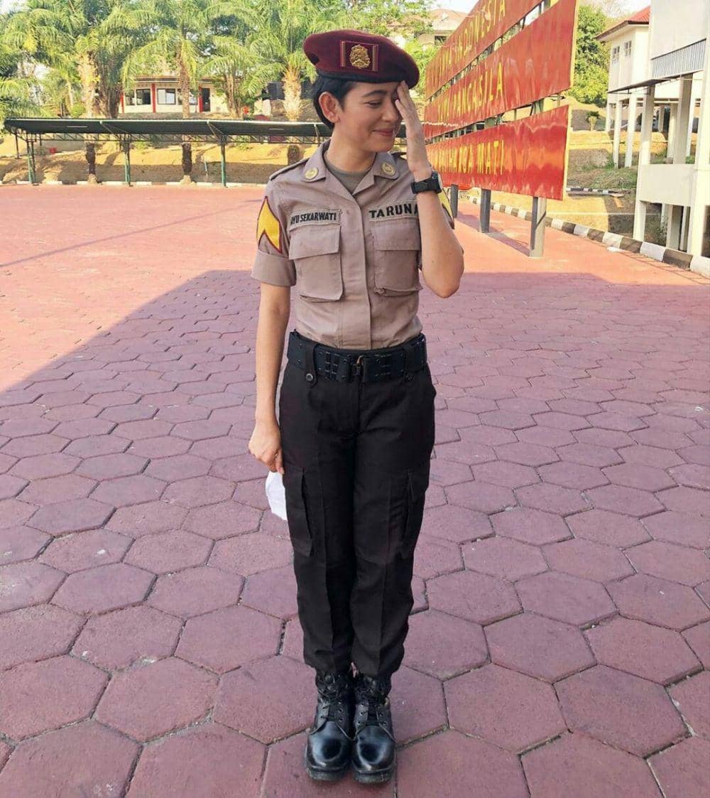 Instagram.com/laura_theux