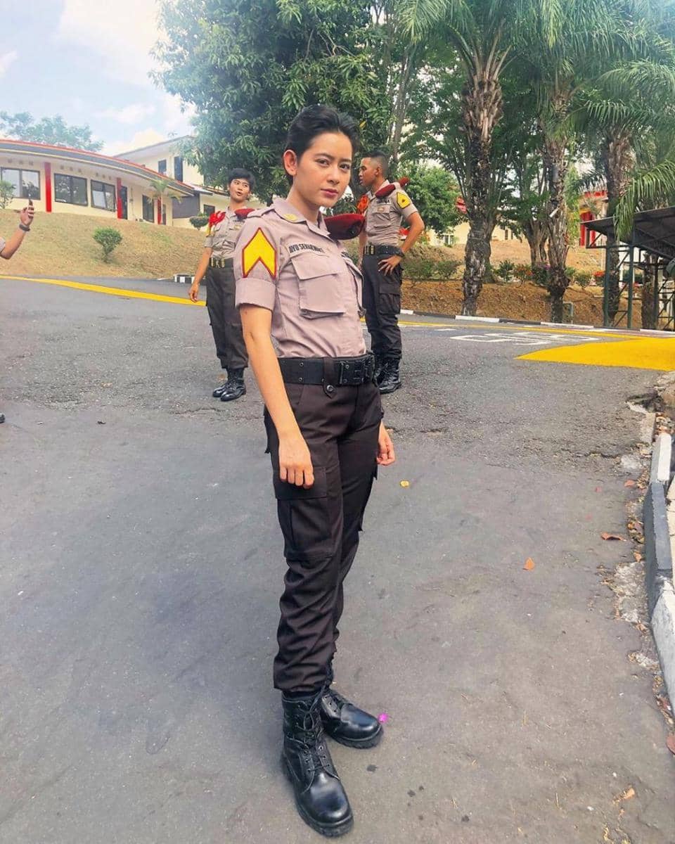 Instagram.com/laura_theux