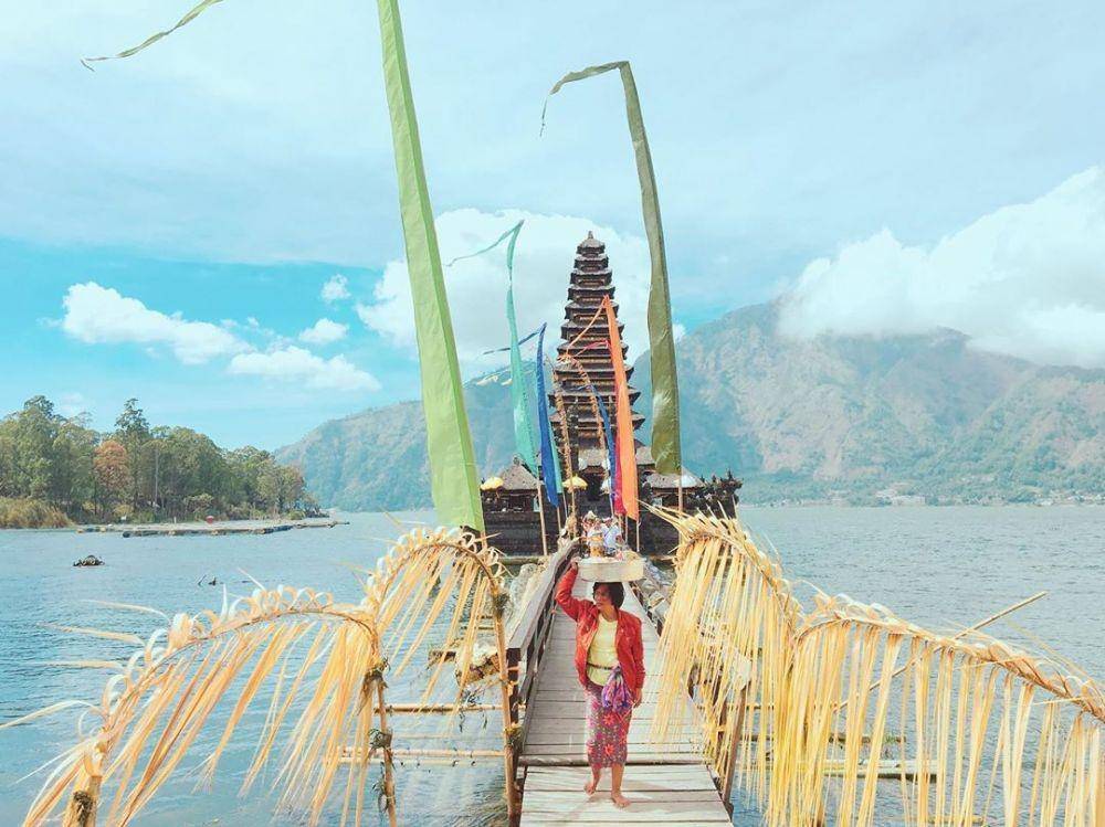 instagram.com/dewianautami