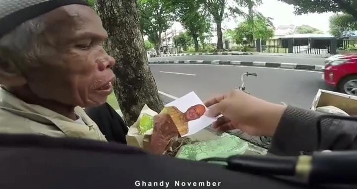 Instagram/@ghandynovember