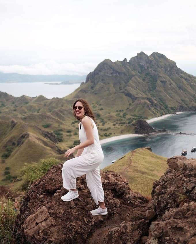 instagram.com/pevpearce/