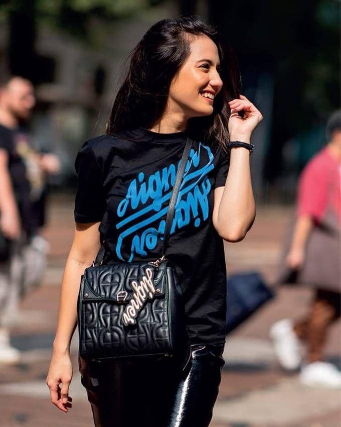 instagram.com/pevpearce/