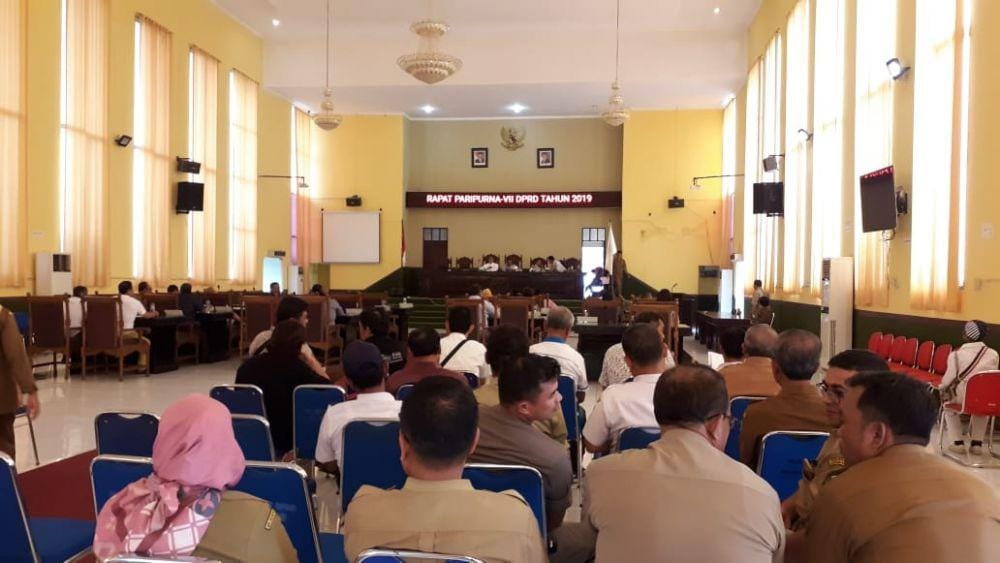 Ilustrasi Rapat paripurna (IDN Times/Patiar Manurung)