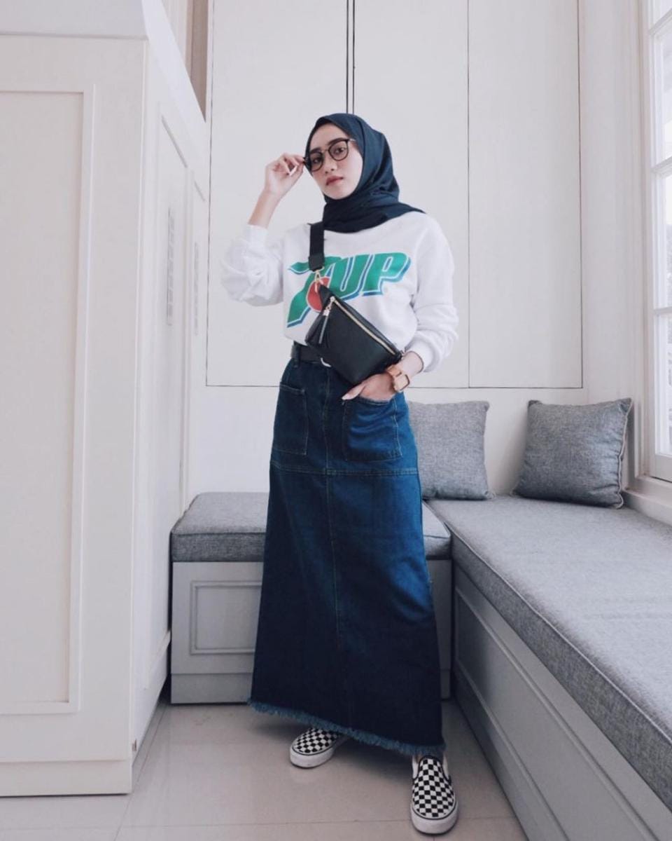 instagram.com/yuliawijayantii