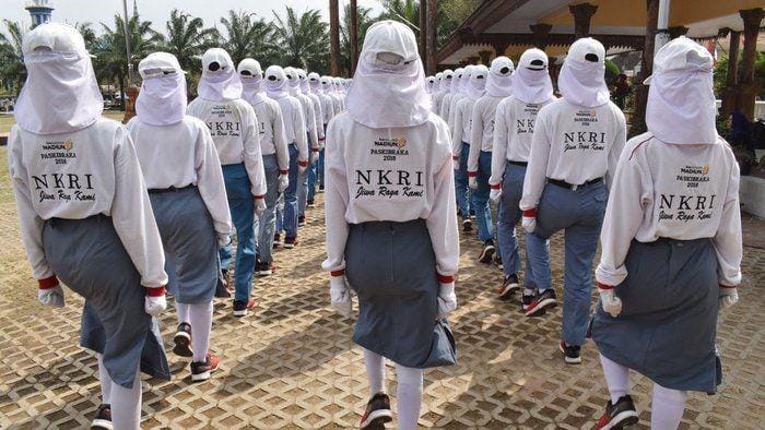 (Ilustrasi latihan Paskibraka) ANTARA FOTO/Siswowidodo