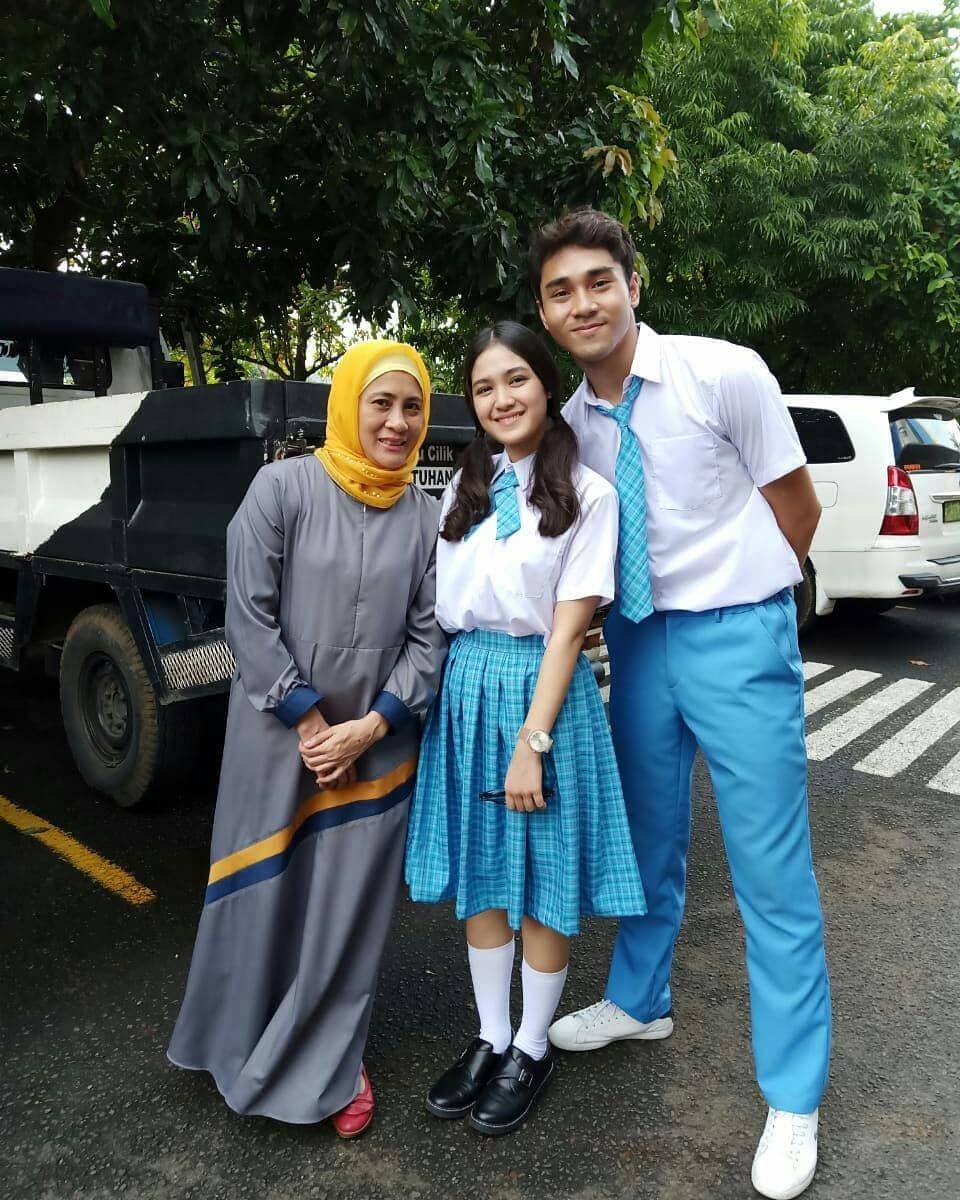 instagram.com/officialmeganvers