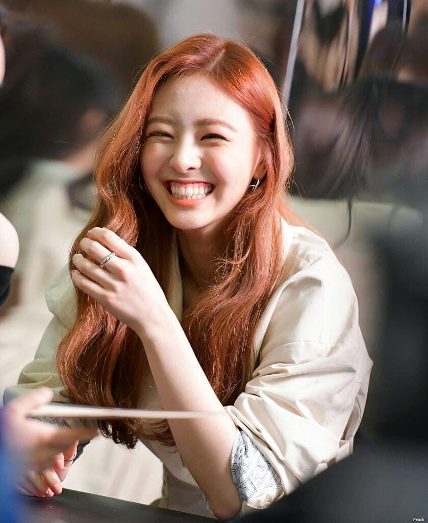 istagram.com/shinyunaitzys