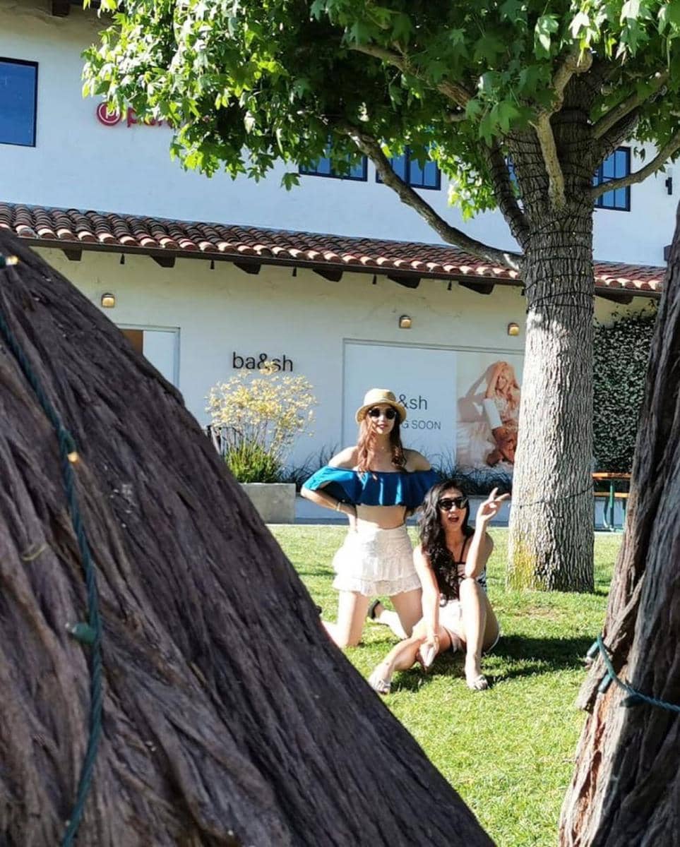 instagram.com/theresawienathan