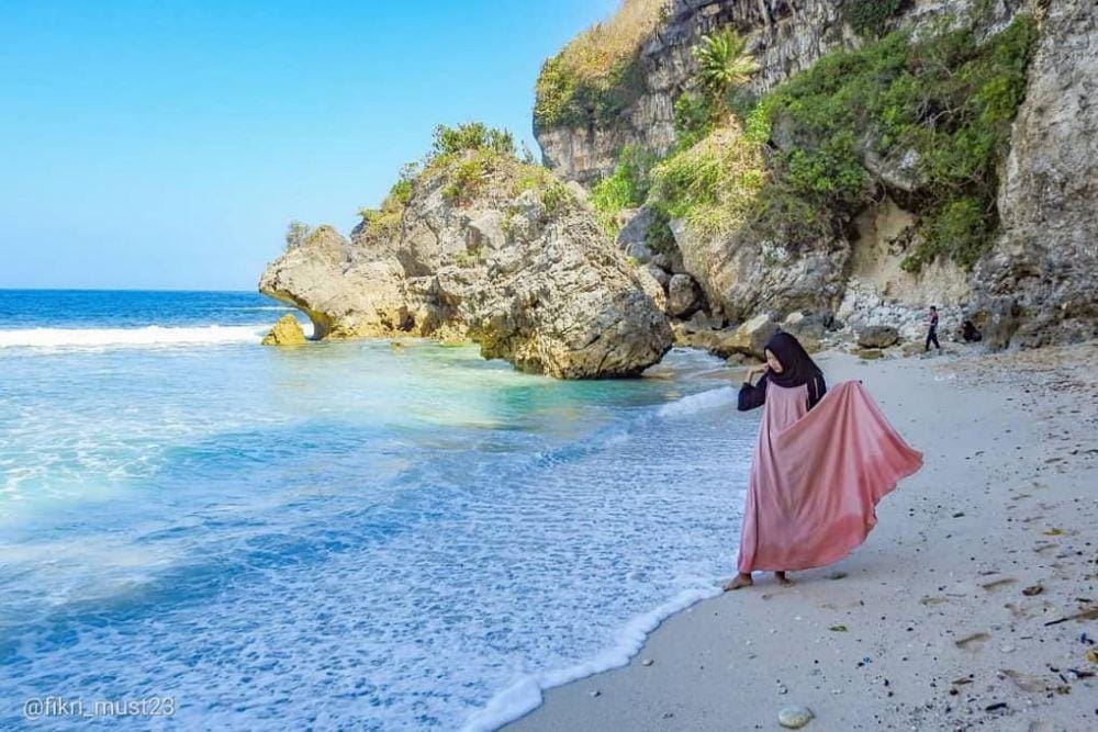 instagram.com//explorealamjogja