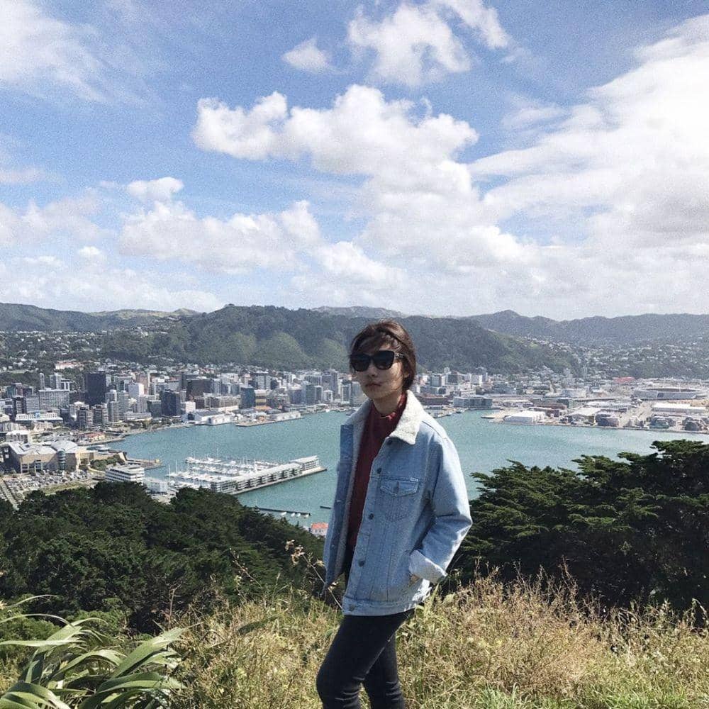 instagram.com/isyanasarasvati