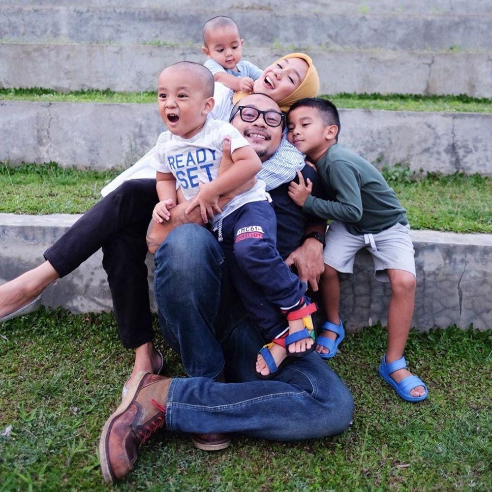 instagram.com/ennolerian_