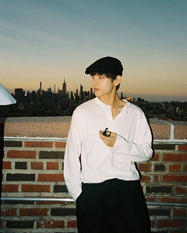 instagram.com/samdameshek