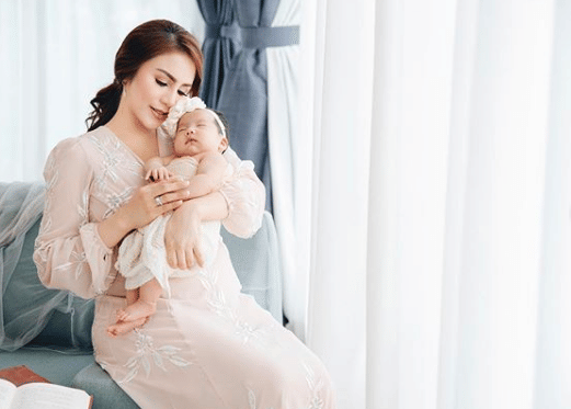 instagram.com/therealmomogeisha