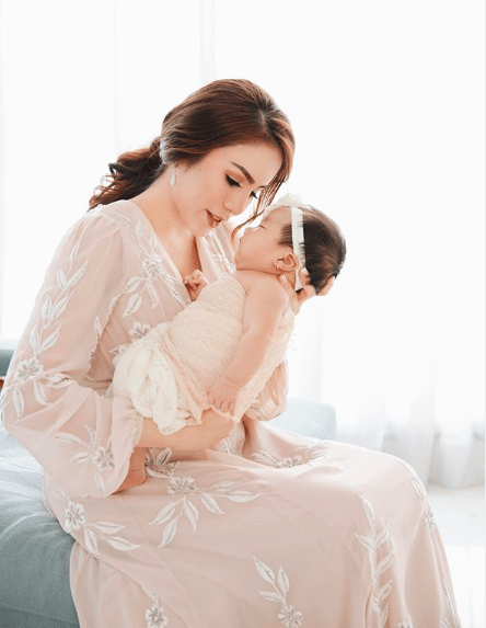 instagram.com/therealmomogeisha