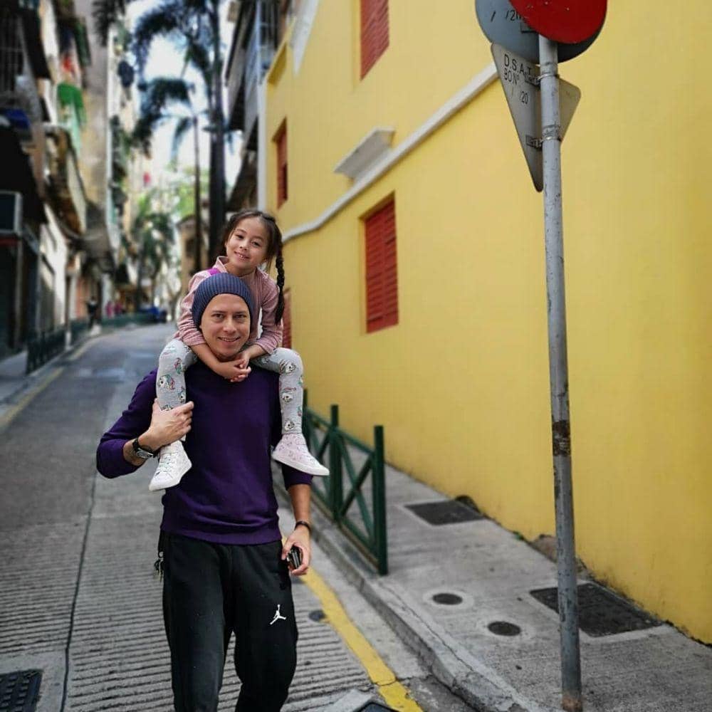 instagram.com/pierrerolandc