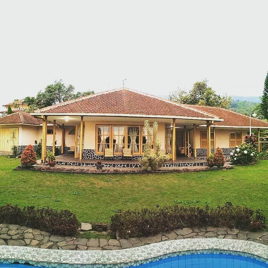 instagram.com/villadenusa