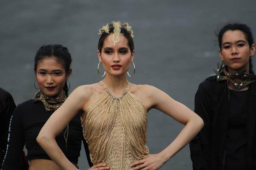 Instagram.com/christ_anindita/