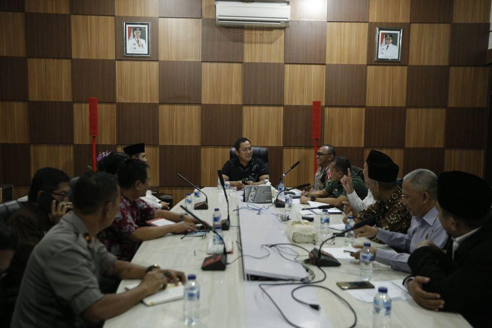 twitter.com/hendrarprihadi