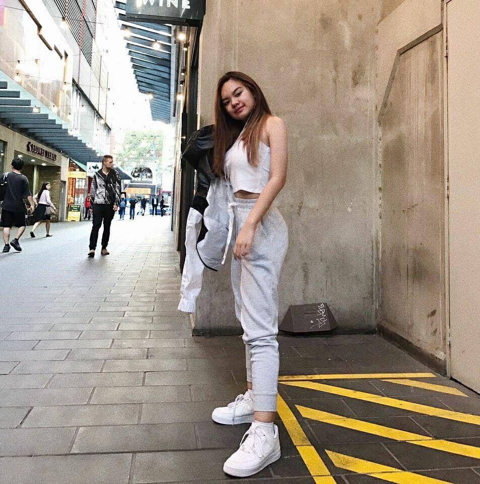 instagram.com/shafaharris