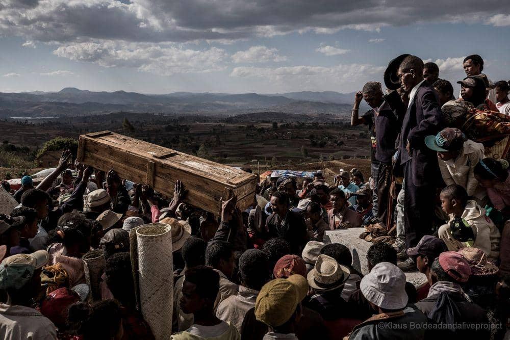 deadandaliveproject.com