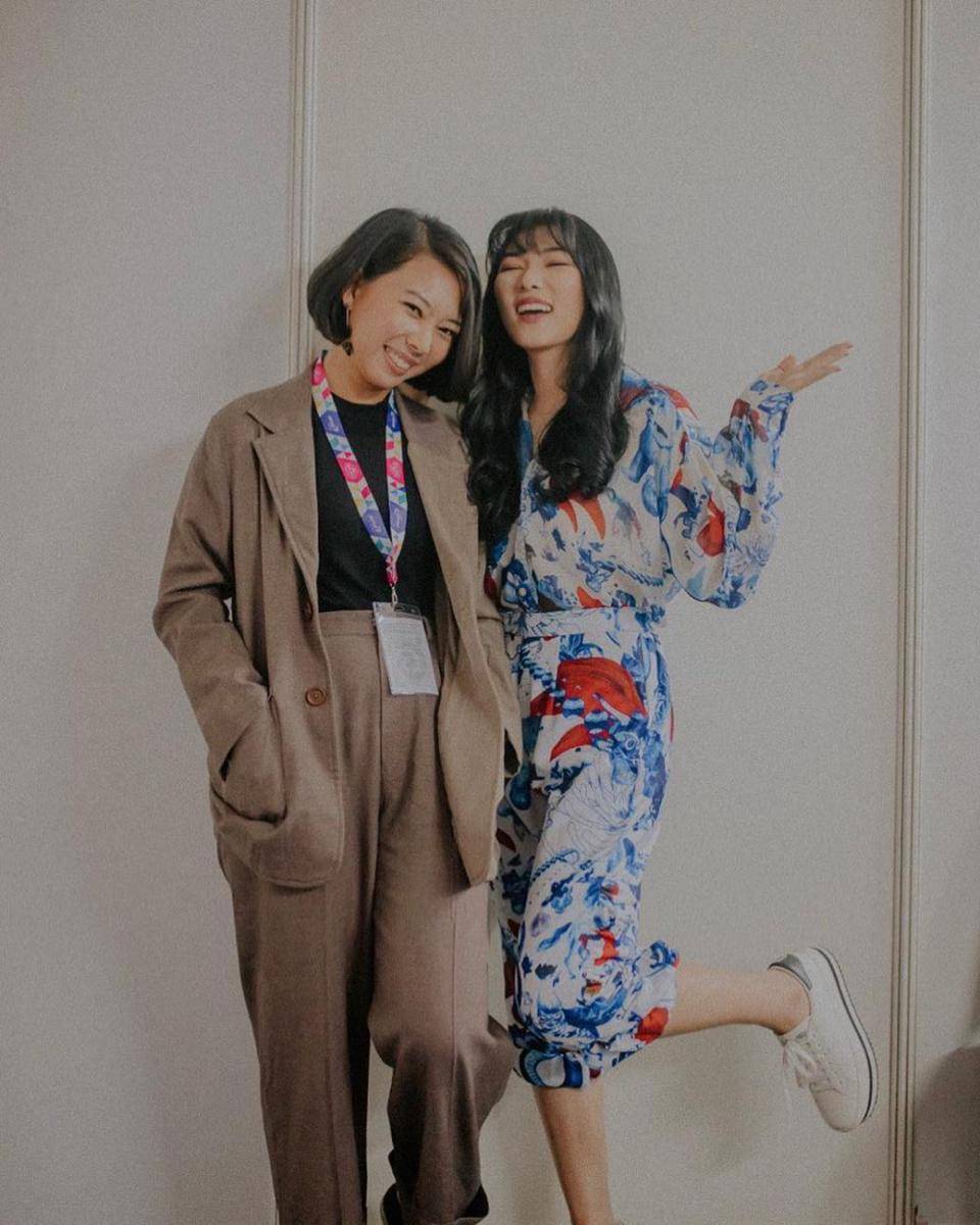Instagram.com/isyanasarasvati