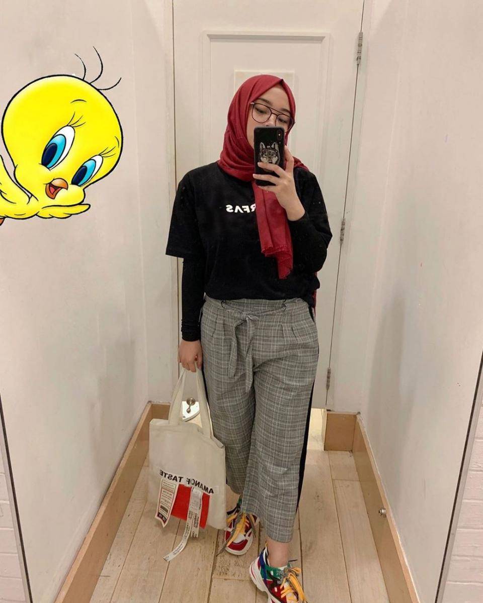 Instagram/putridelinaa