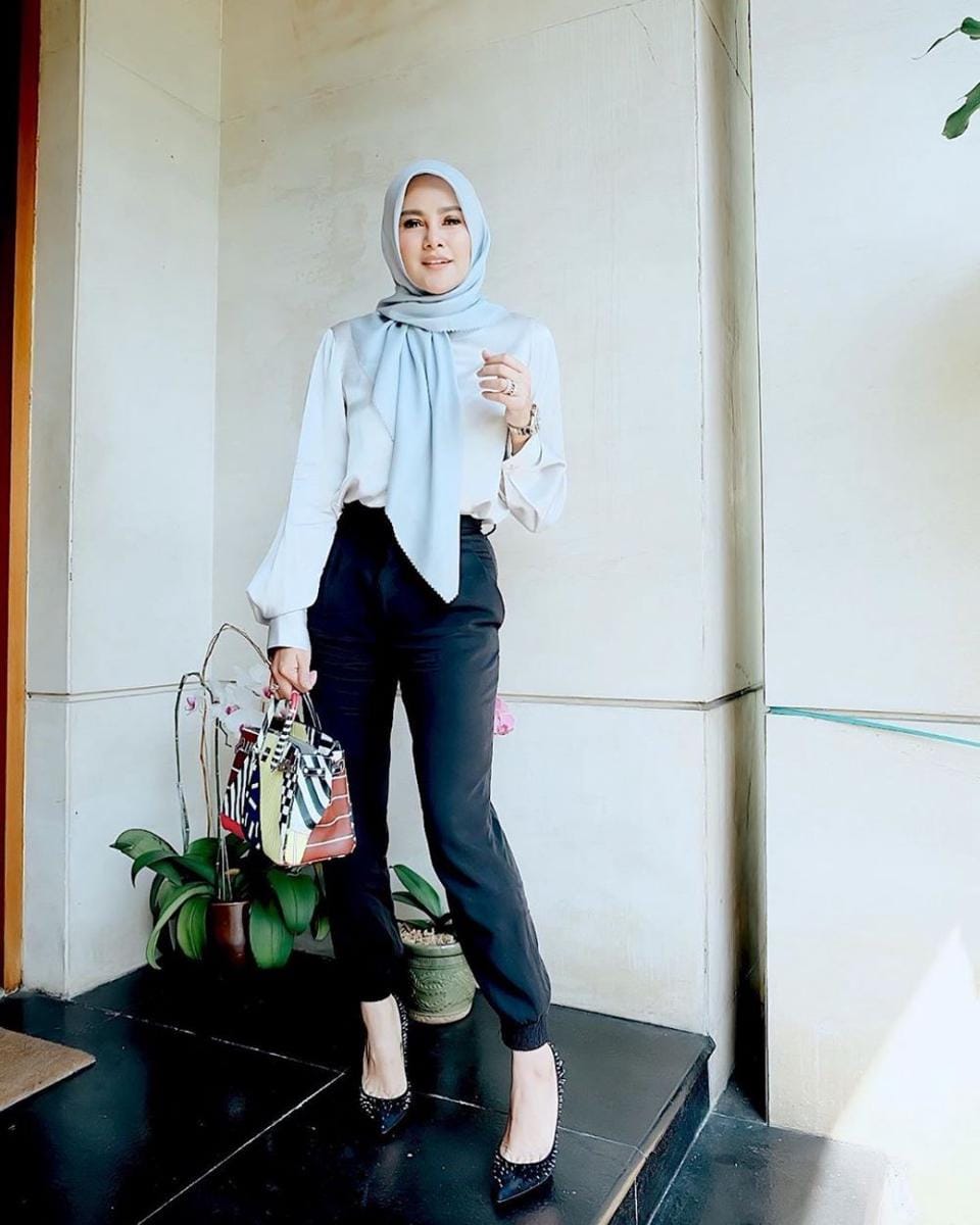 Instagram/ollaramlanaufar