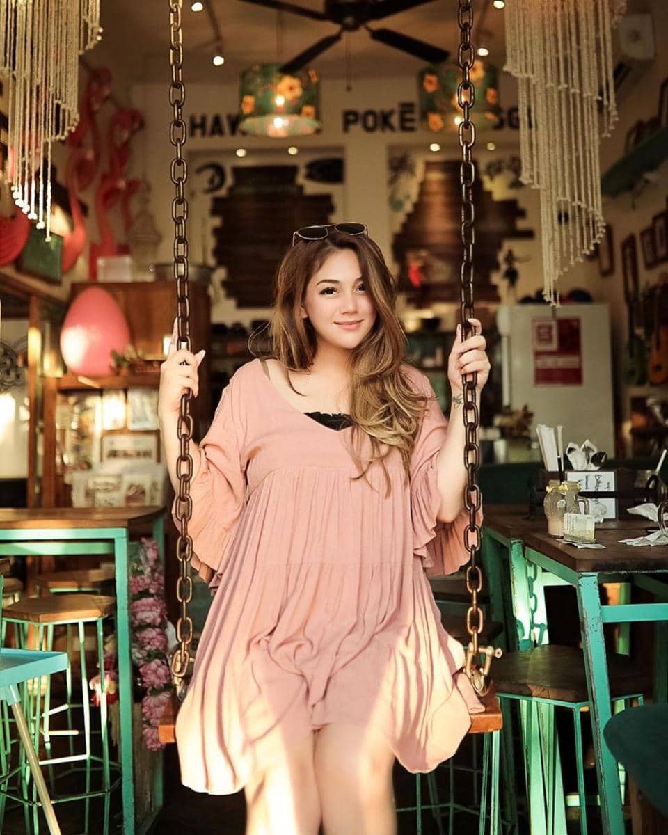 instagram.com/celine_evangelista