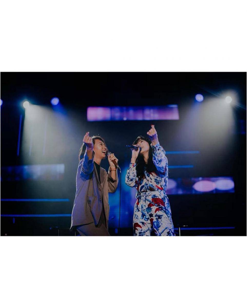 Instagram.com/isyanasarasvati
