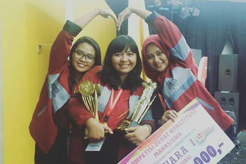 instagram.com/leony_panjaitan