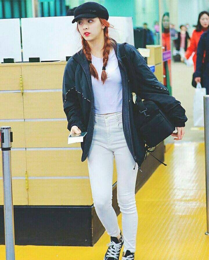 Instagram.com/itzy.yunaa
