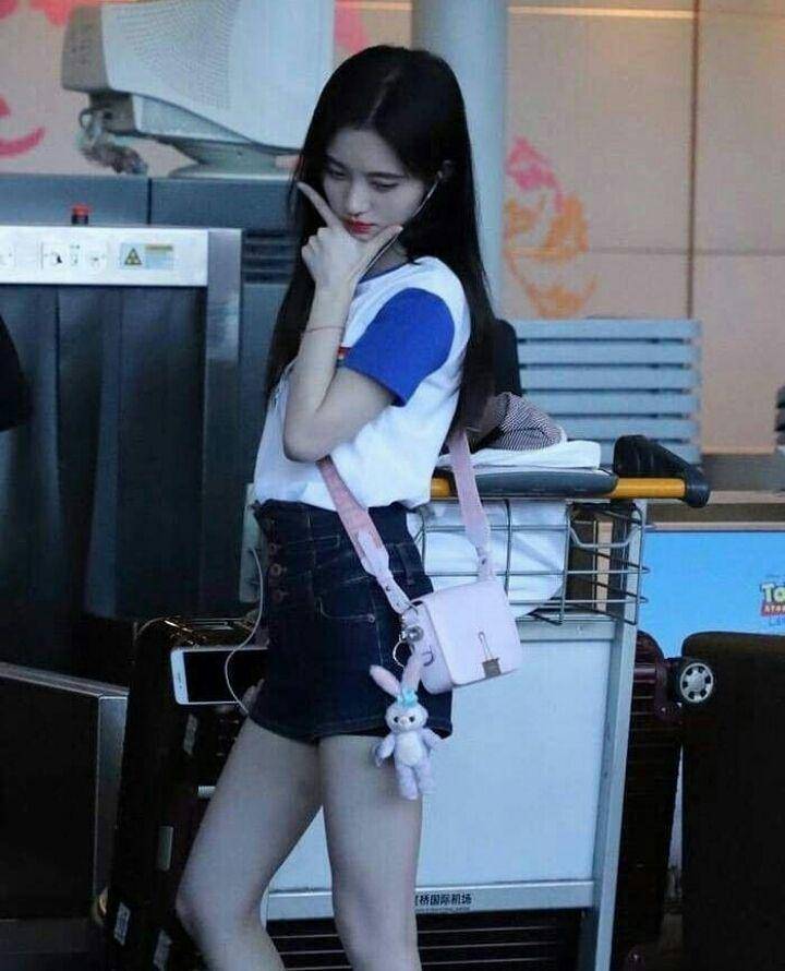 Instagram.com/Jujingyiofficiall