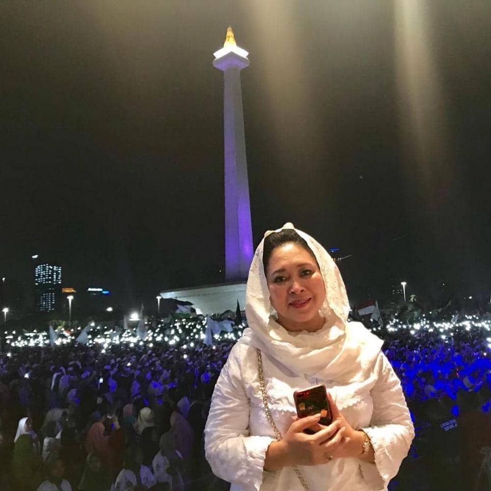 instagram.com/titieksoeharto