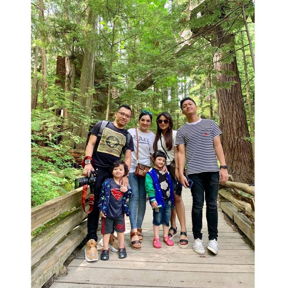 instagram.com/aurelie.hermansyah