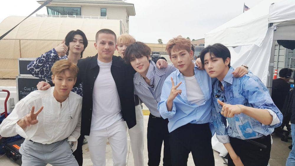 twitter.com/OfficialMonstaX