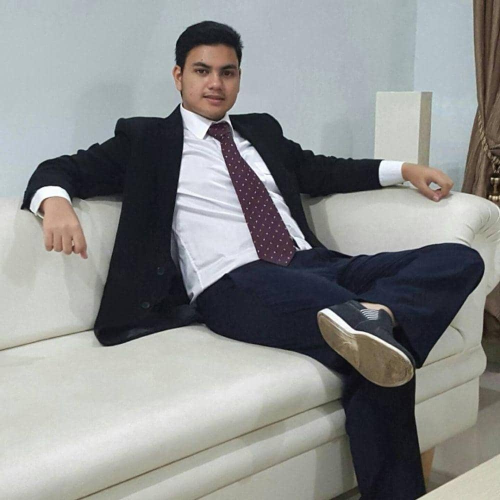 instagram.com/senator_emiliacontessa