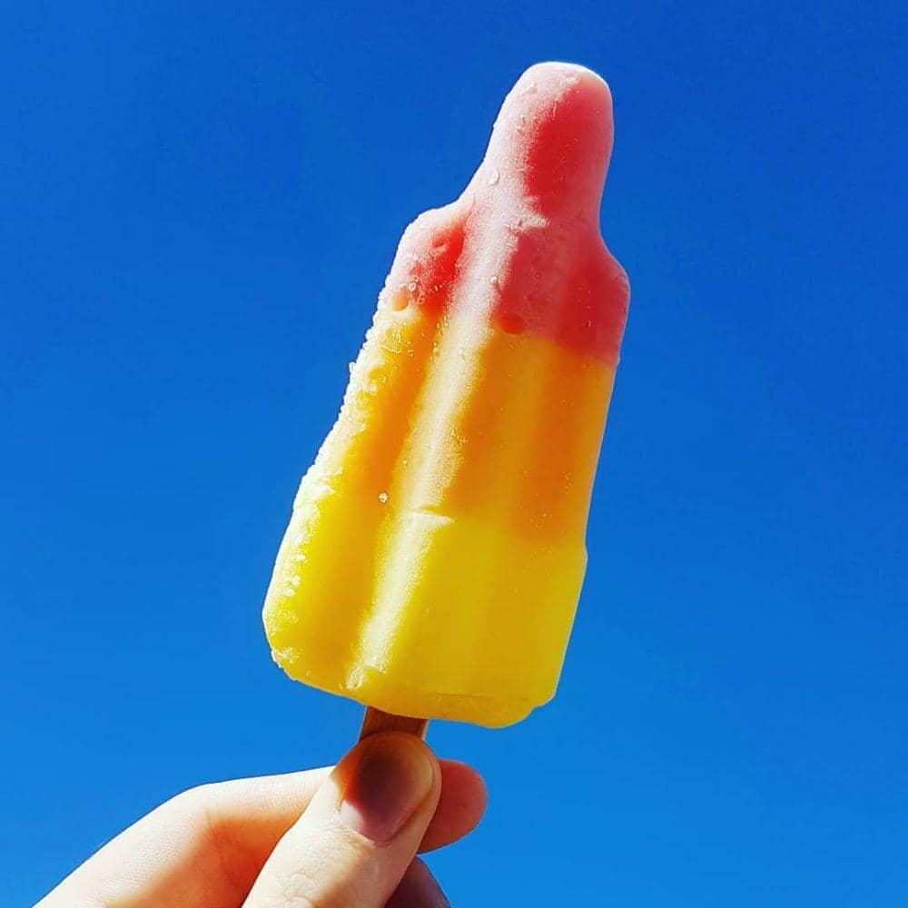 instagram.com/phebebriers