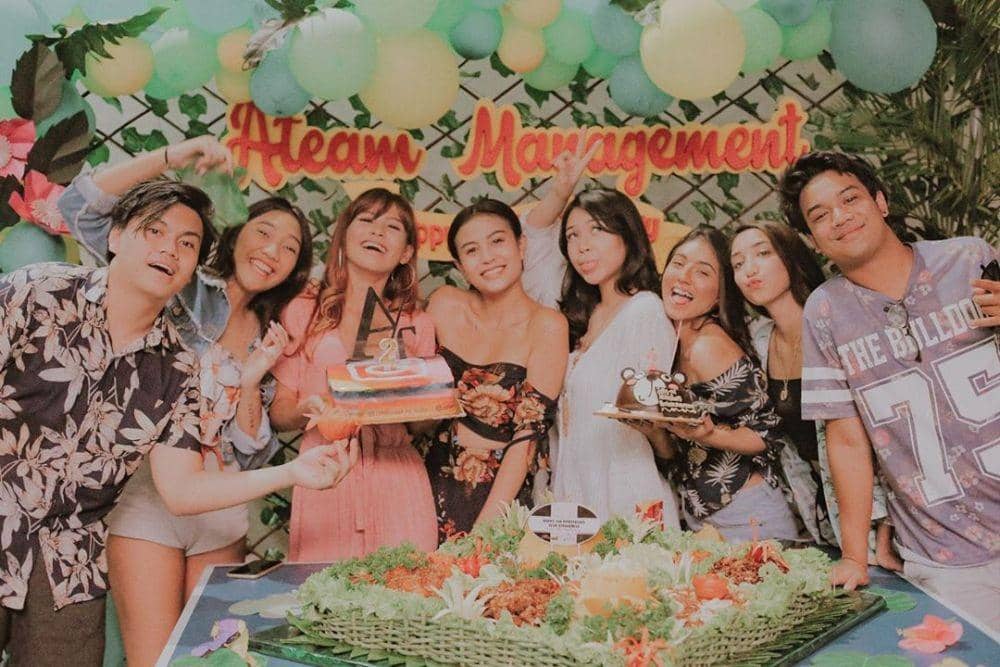 Instagram.com/awkarin