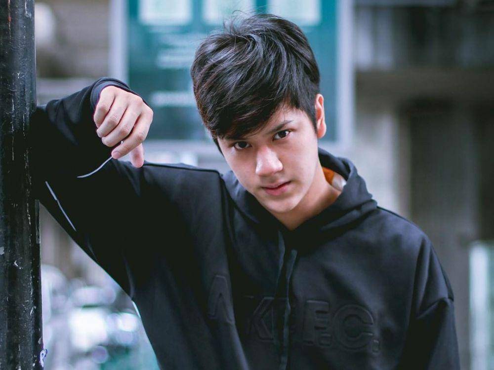 instagram.com/nanon_korapat