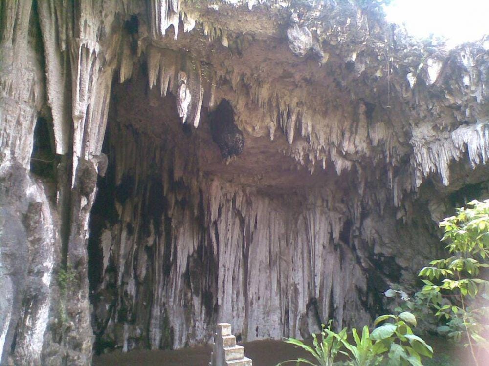 Instagram.com/tyaslestarie tyaslestarie