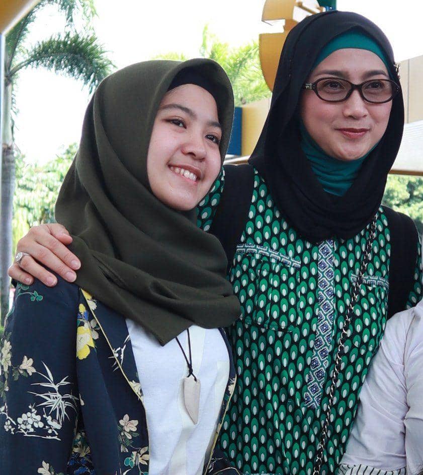 instagram.com/desyratnasarifans