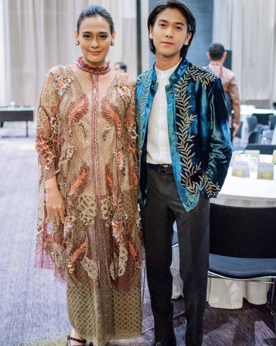 https://www.instagram.com/biyanofficial