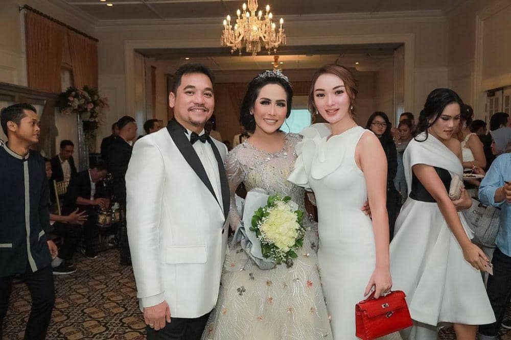 instagram.com/ratu_meta705