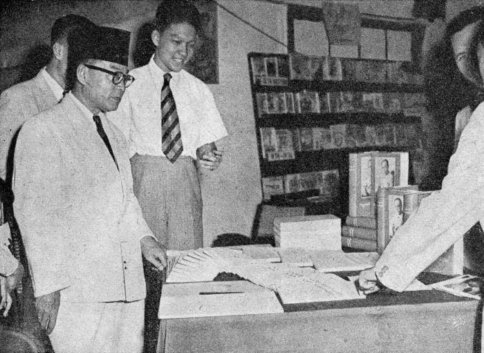 Wikimedia/Domain Publik