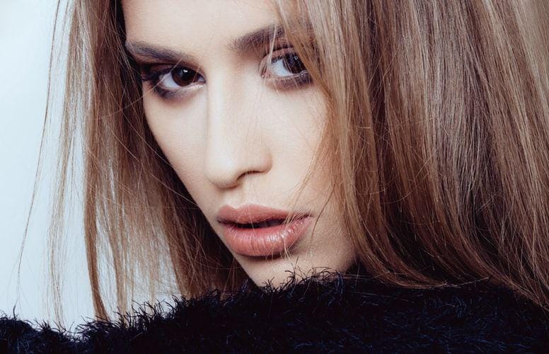 unsplash.com/@fabiraw