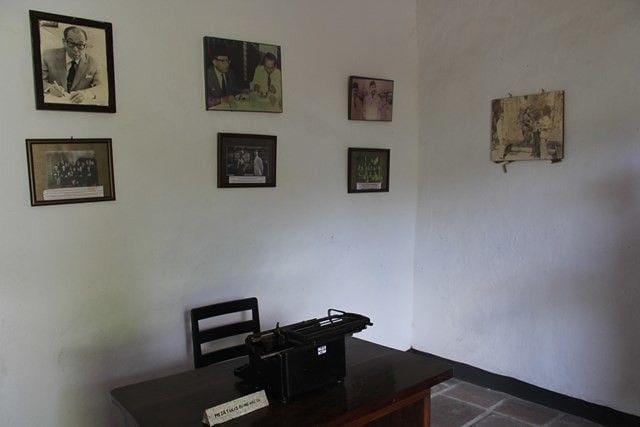 (Ruang kerja Bung Hatta di rumah pengasingan di Banda Neira) IDN Times/Istimewa