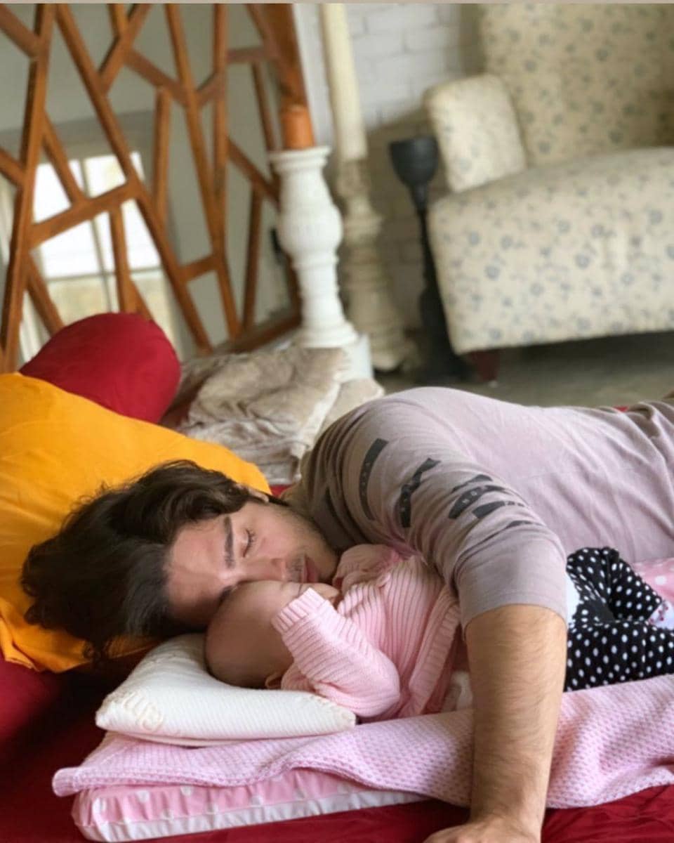 Instagram.com/aurakasih