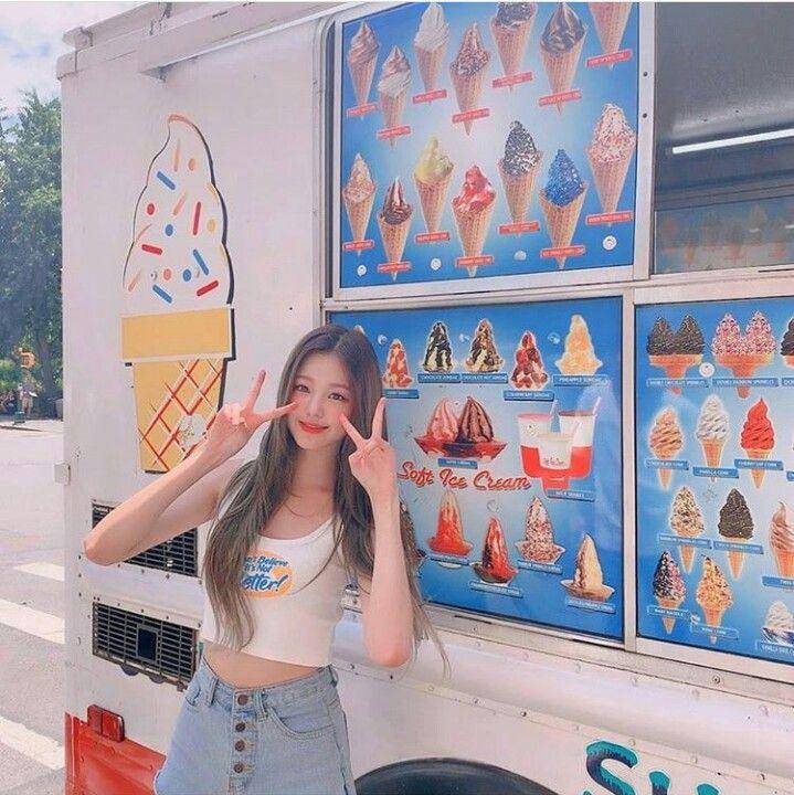 Instagram.com/official_izone